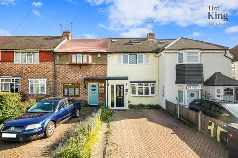 3 bedroom terraced house for sale, Hawkdene, Chingford, E4