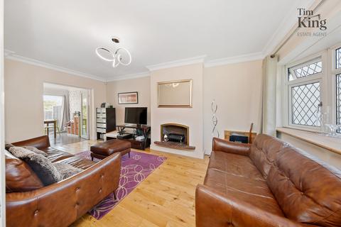 28 Hawkdene, London, E4 7PF