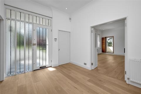 1 The Gardens, Esher, KT10 8QF