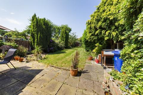 3 bedroom terraced house for sale - Elm Road, Skellow
