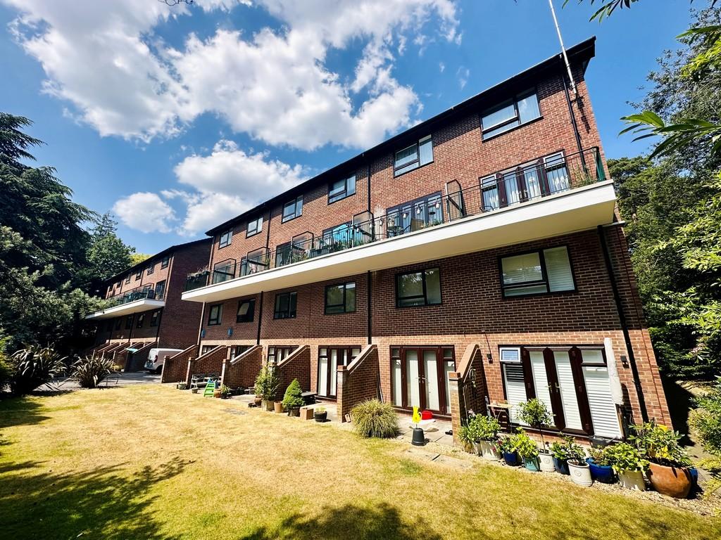 Kilbride, Lindsay Road, Poole 2 bed £240,000