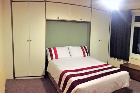 1 bedroom in a house share to rent, 105 Burton Road, Lincoln, Lincolnsire, LN1 3LL