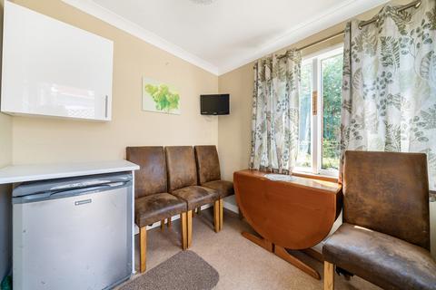 15 Wigmore Road, Carshalton, SM5 1RE