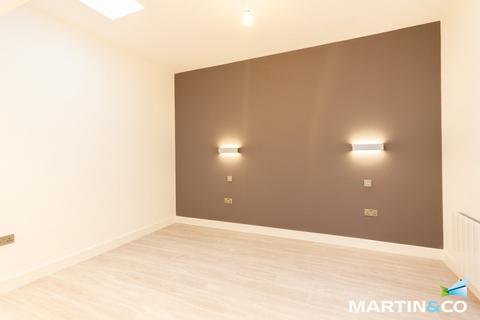2 bedroom apartment to rent, High Street, Harborne, B17