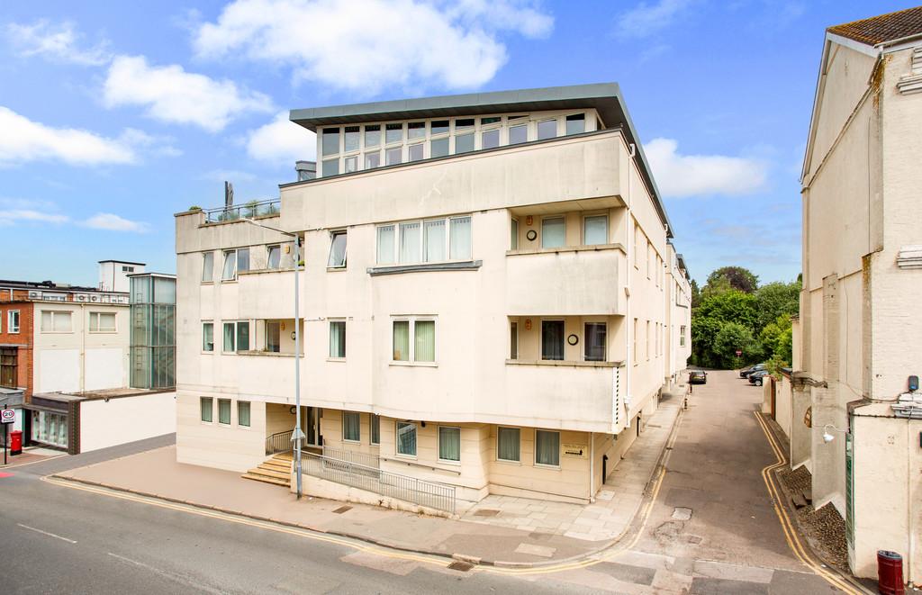 Grove Hill Road, Tunbridge Wells 2 bed flat for sale £369,950
