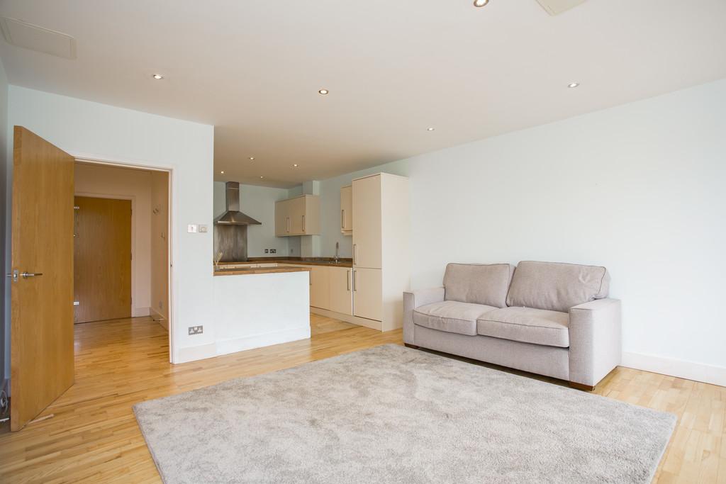 Grove Hill Road, Tunbridge Wells 2 bed flat for sale £355,000