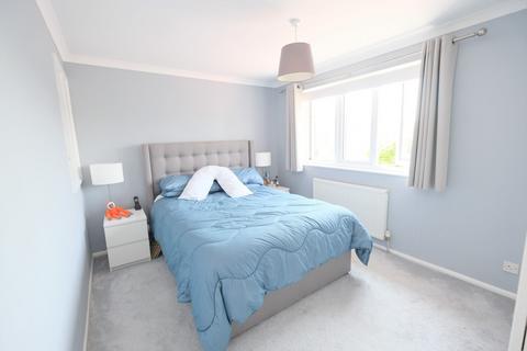 12 Benedict Close, Orpington, BR6 9TU