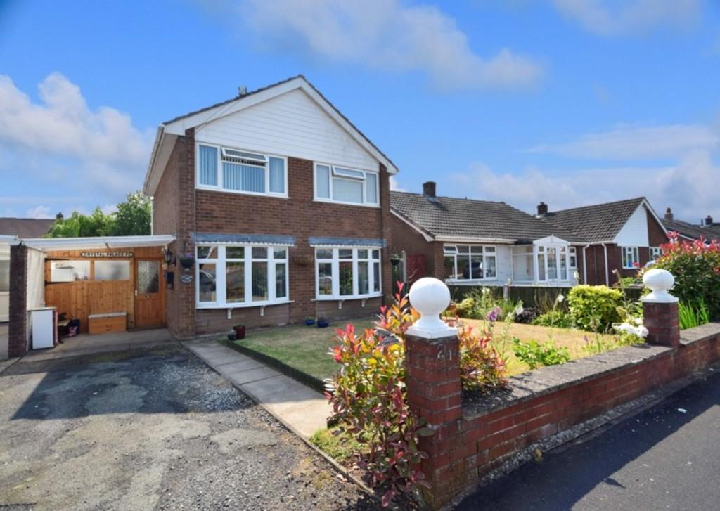 Roden Grove, Wem 3 bed link detached house for sale £285,000