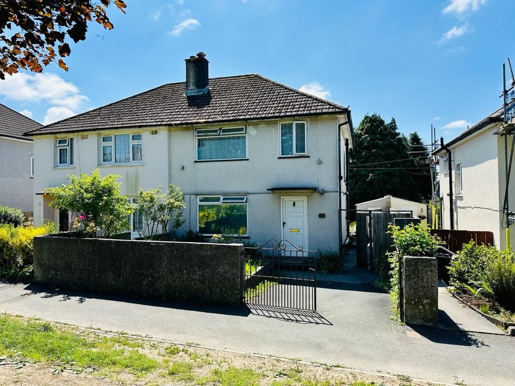 Lancaster Gardens, Whiltleigh, Plymouth 3 bed semidetached house for