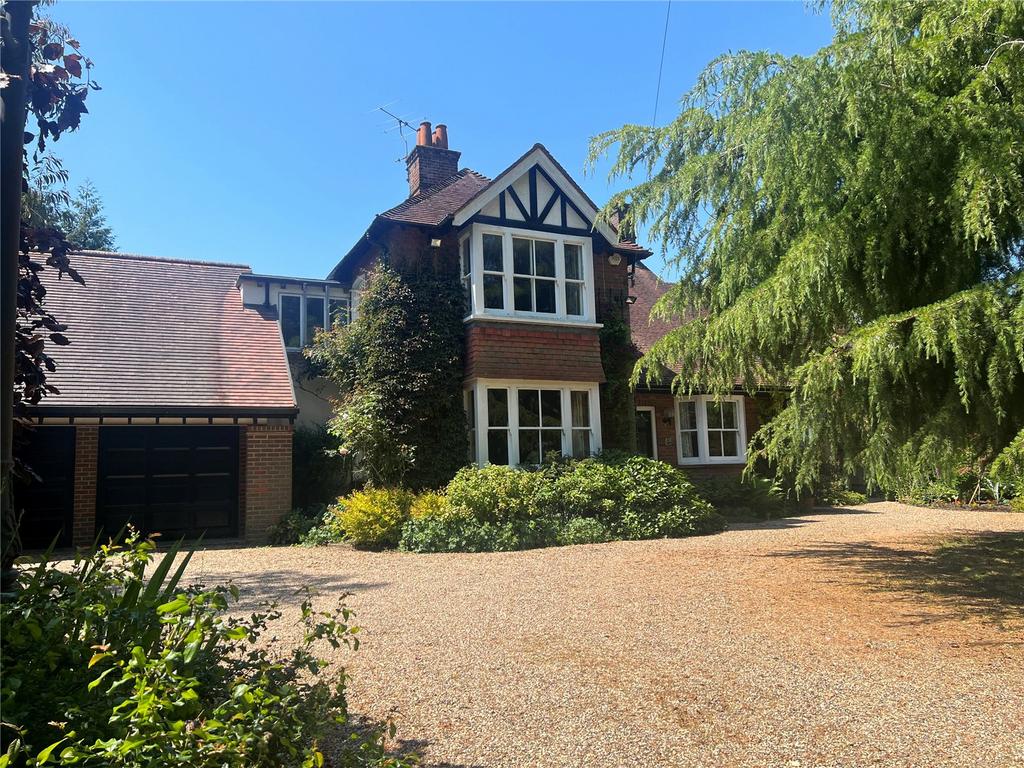 St. Johns Road, Penn, High Buckinghamshire, HP10 5 bed