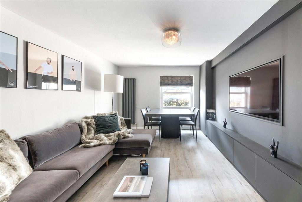 Living/Dining Area