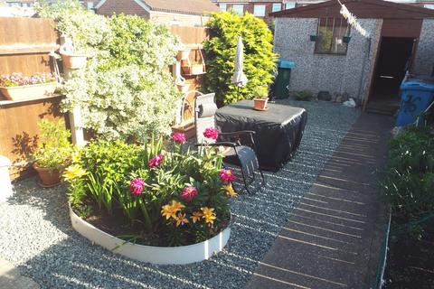 2 bedroom terraced house for sale, 176 Welwyn Park Avenue