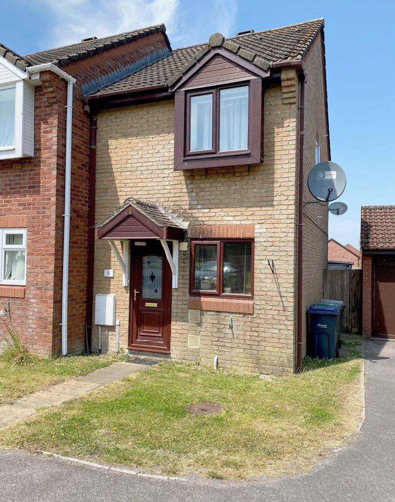 Camellia Drive, Warminster 2 bed end of terrace house £220,000