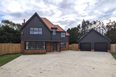 5 bedroom detached house for sale - The Orchards, Willow Lane, Paddock Wood, TN12 6NL