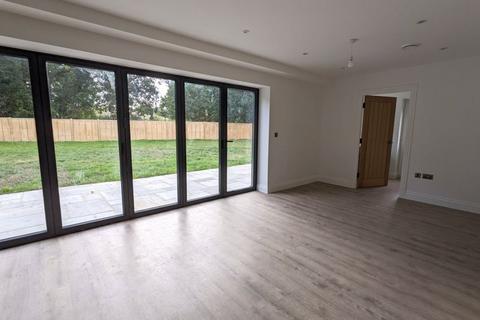 5 bedroom detached house for sale - The Orchards, Willow Lane, Paddock Wood, TN12 6NL