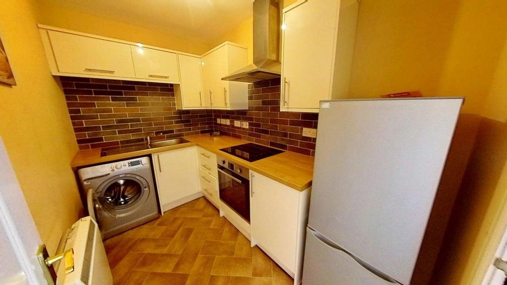 Apartment in Glasgow - View 3