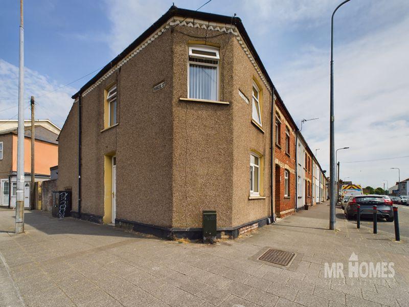 North Clive Street Grangetown Cardiff CF11 6NS 3 bed end of terrace