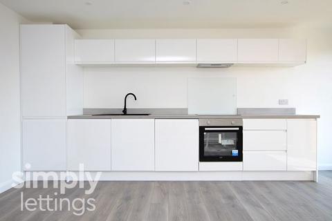 1 bedroom flat to rent, South Coast Road, Peacehaven