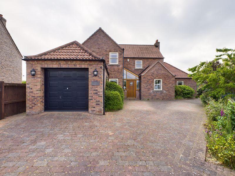 The Elements, Beldings Close, Firsby, Spilsby 4 bed detached house for