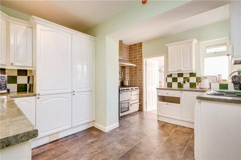 4 bedroom semi-detached house for sale, Highfield Road, Aberford, Leeds, West Yorkshire, LS25