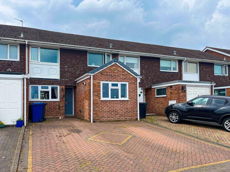 St. Giles Road, Burntwood, WS7 0BZ 3 bed terraced house £200,000