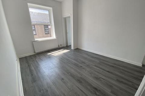 Studio to rent, New Street, Newport