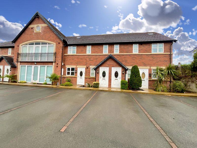 Oulton Road, Stone 2 bed duplex for sale £189,000