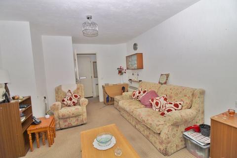1 bedroom apartment for sale - The Spinney, Swanley