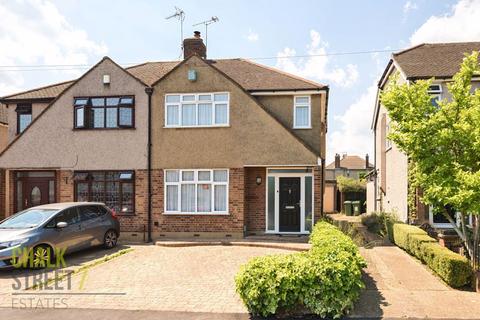 51 Helmsdale Road, Romford, RM1 4DN