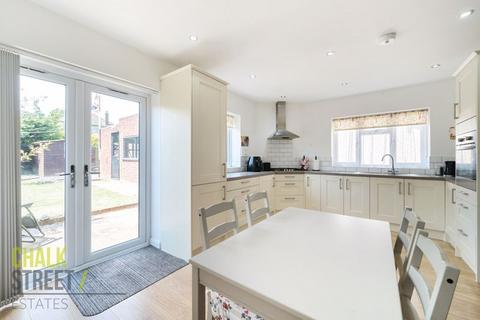 51 Helmsdale Road, Romford, RM1 4DN