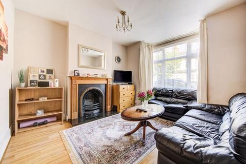 2 bedroom maisonette for sale, Graham Road, Harrow, HA3