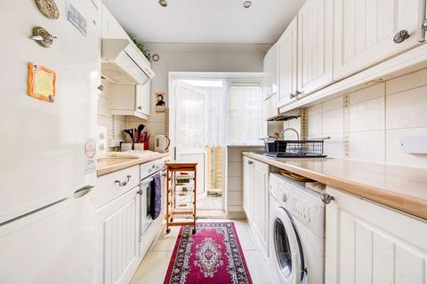 2 bedroom maisonette for sale, Graham Road, Harrow, HA3