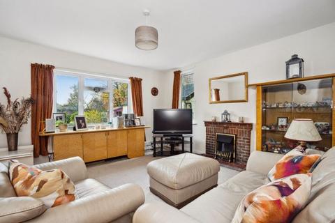 8 Church Path, Prestwood, Great Missenden, HP16 0QJ