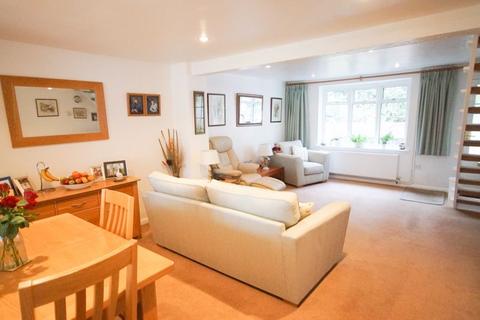7 Church Path, Prestwood, Great Missenden, HP16 0QJ