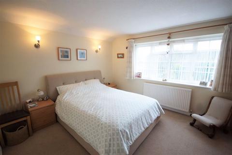 7 Church Path, Prestwood, Great Missenden, HP16 0QJ