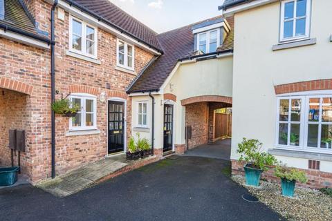 5 Augustine Mews, Great Missenden, HP16 0AS