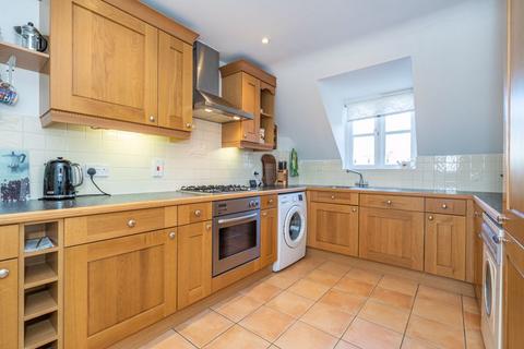 5 Augustine Mews, Great Missenden, HP16 0AS