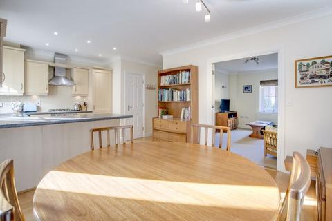 4 Braeside, Naphill, High Wycombe, HP14 4RY