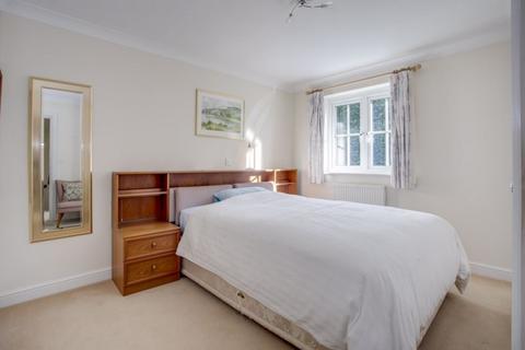 4 Braeside, Naphill, High Wycombe, HP14 4RY
