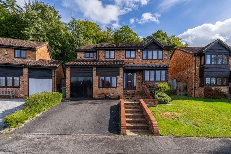 South Maundin, Hughenden Valley HP14 4 bed detached house £750,000