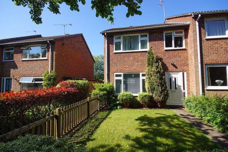 Fairacres, Prestwood HP16 3 bed end of terrace house £379,950