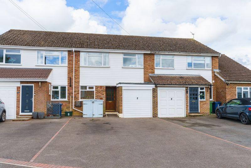 Graeme Avenue, Prestwood HP16 3 bed terraced house for sale £435,000