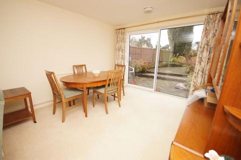 9 Fairfields, Great Kingshill, High Wycombe, HP15 6EP