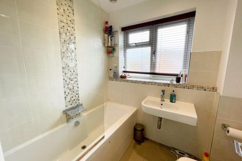 22 Greenside, Prestwood, Great Missenden, HP16 0SE