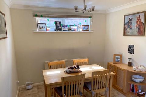22 Greenside, Prestwood, Great Missenden, HP16 0SE