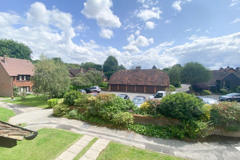 8 Abbey Walk, Great Missenden, HP16 0AY