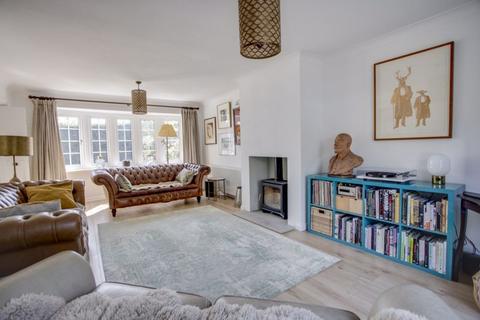 The Hollies Hare Lane, Little Kingshill, Great Missenden, HP16 0EF