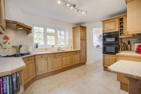 The Hollies Hare Lane, Little Kingshill, Great Missenden, HP16 0EF