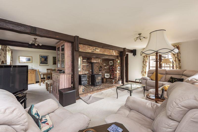 Trees Road, Hughenden Valley HP14 4 bed detached house £985,000