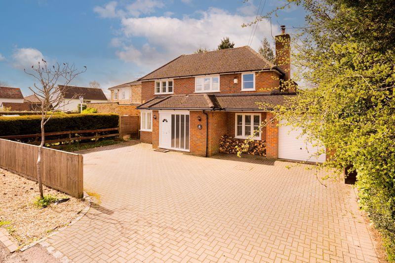 Road, Prestwood HP16 4 bed detached house £850,000